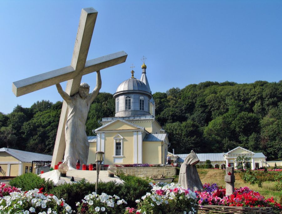 Монастырь Хынку